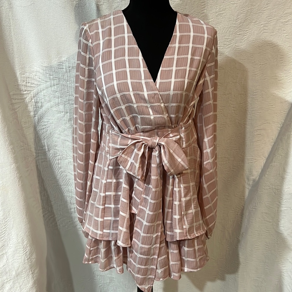 Blithe long‎ sleeve romper, size medium